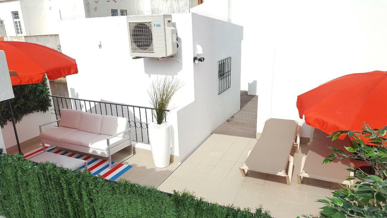 Henri'S Apartments - City Centre لاغوس المظهر الخارجي الصورة